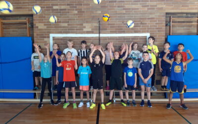SAG Volleyball freut sich über Ballpaket vom BVV
