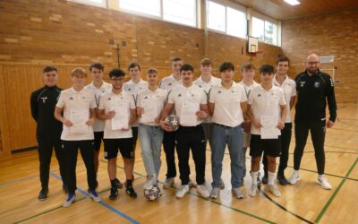 12 neue DFB Junior Coaches am Dientzenhofer Gymnasium