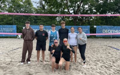 Beachvolleyball: Das DG-Team überzeugt mit Teamgeist und Einsatz beim Landesfinale in München