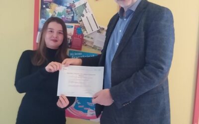 Wir gratulieren zur bestandenen DELF-Prüfung!